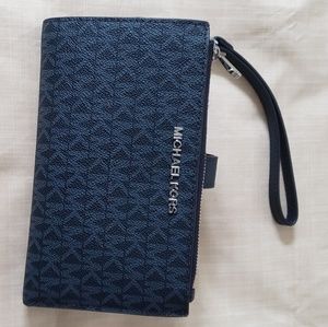 NEW MICHAEL KORS WALLET